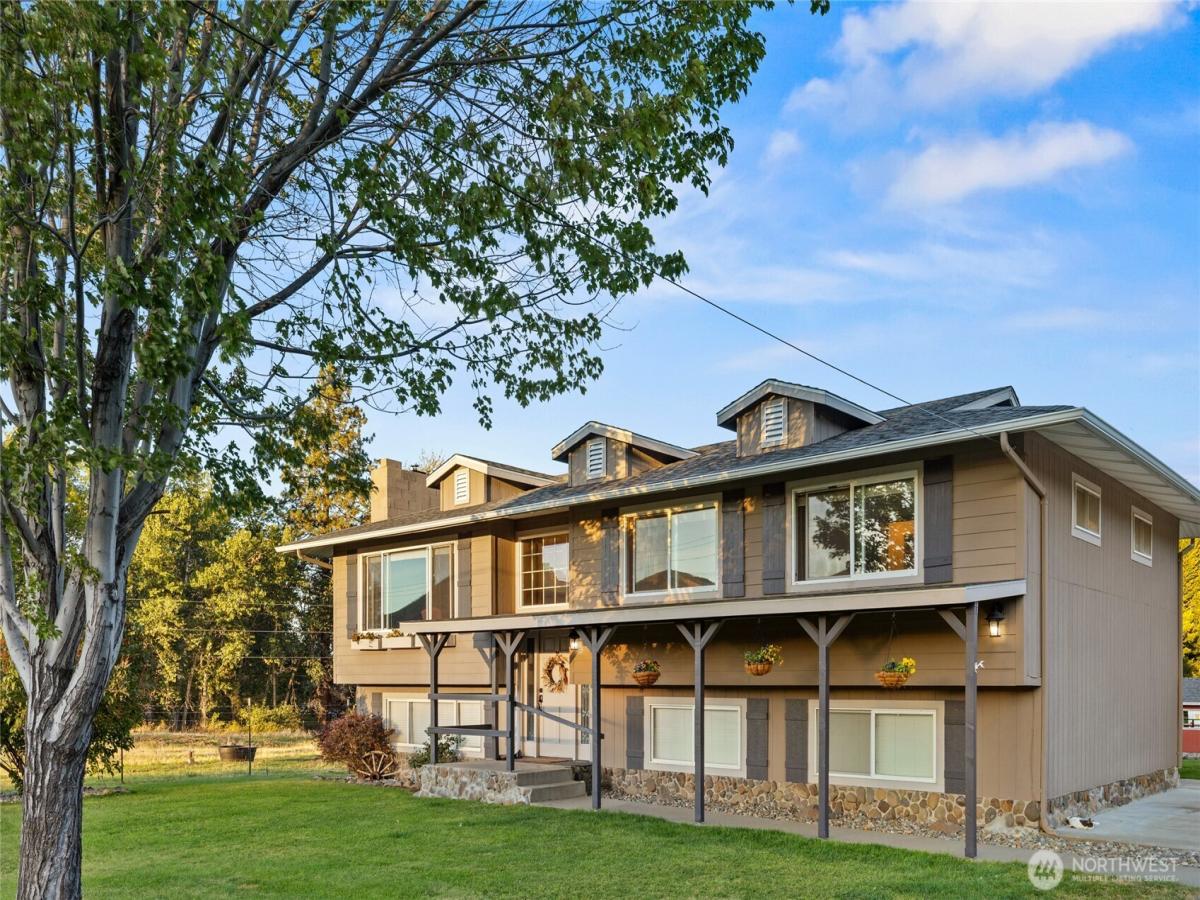 MLS #NWM2585444 image #0