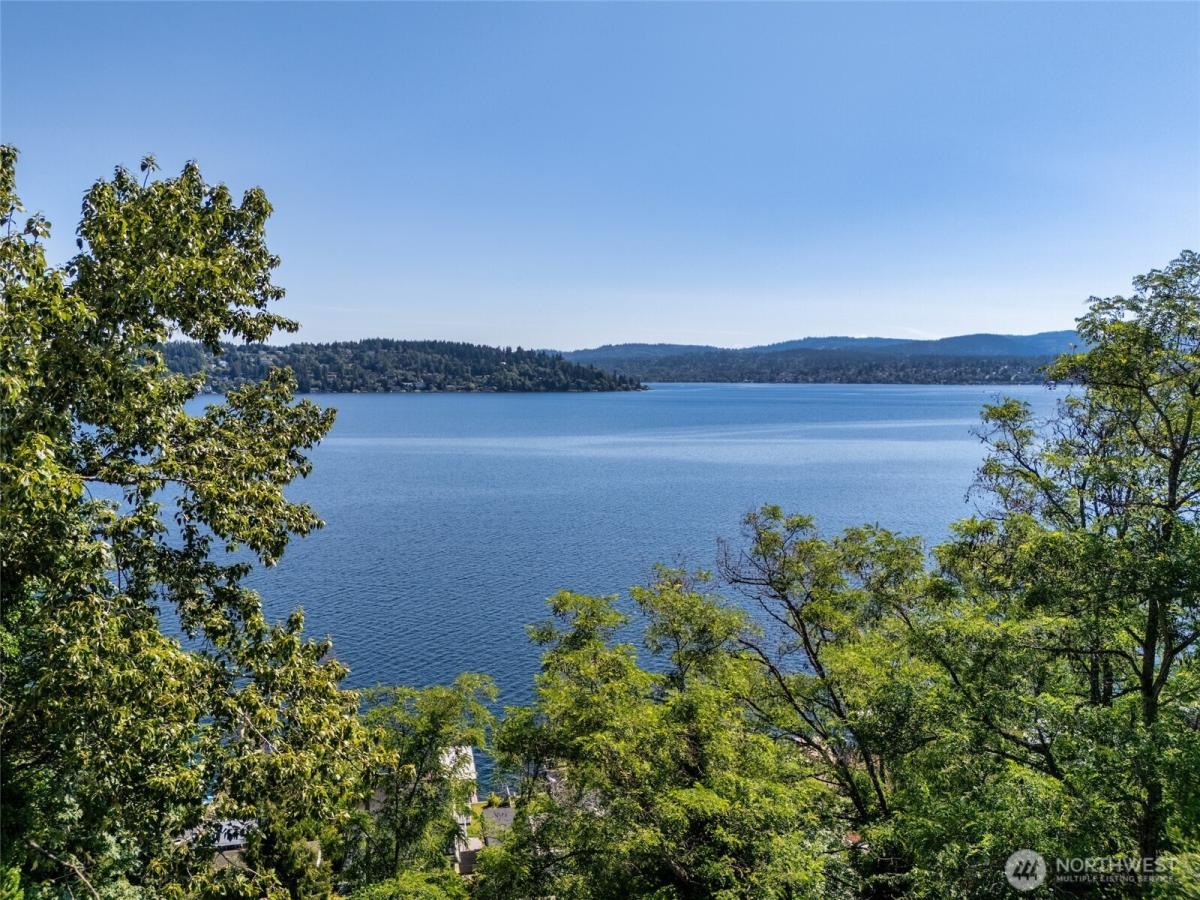 MLS #NWM2585510 image #0