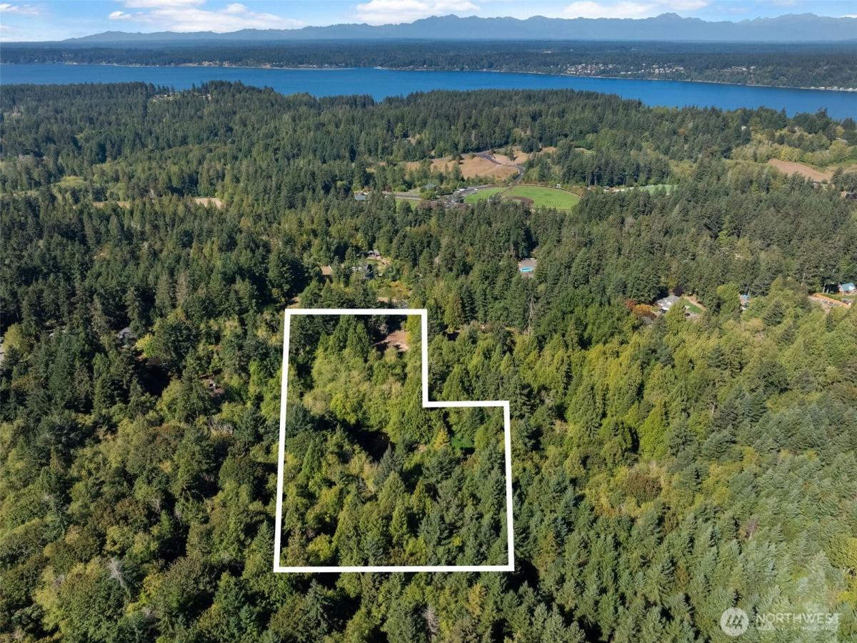 MLS #NWM2585549 image #0