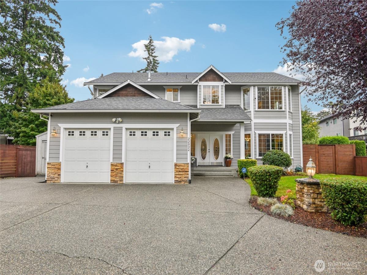 MLS #NWM2585623 image #0