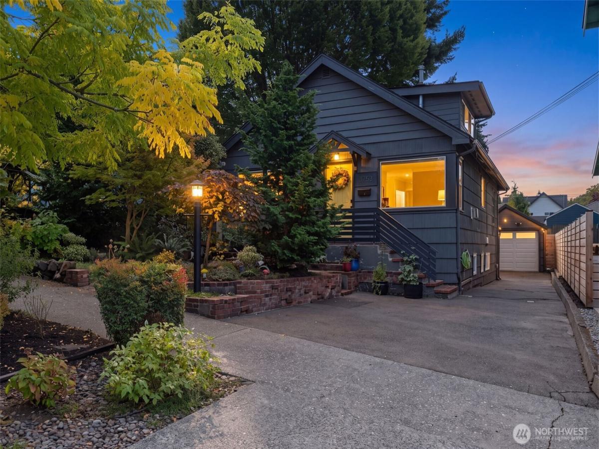 MLS #NWM2585654 image #0