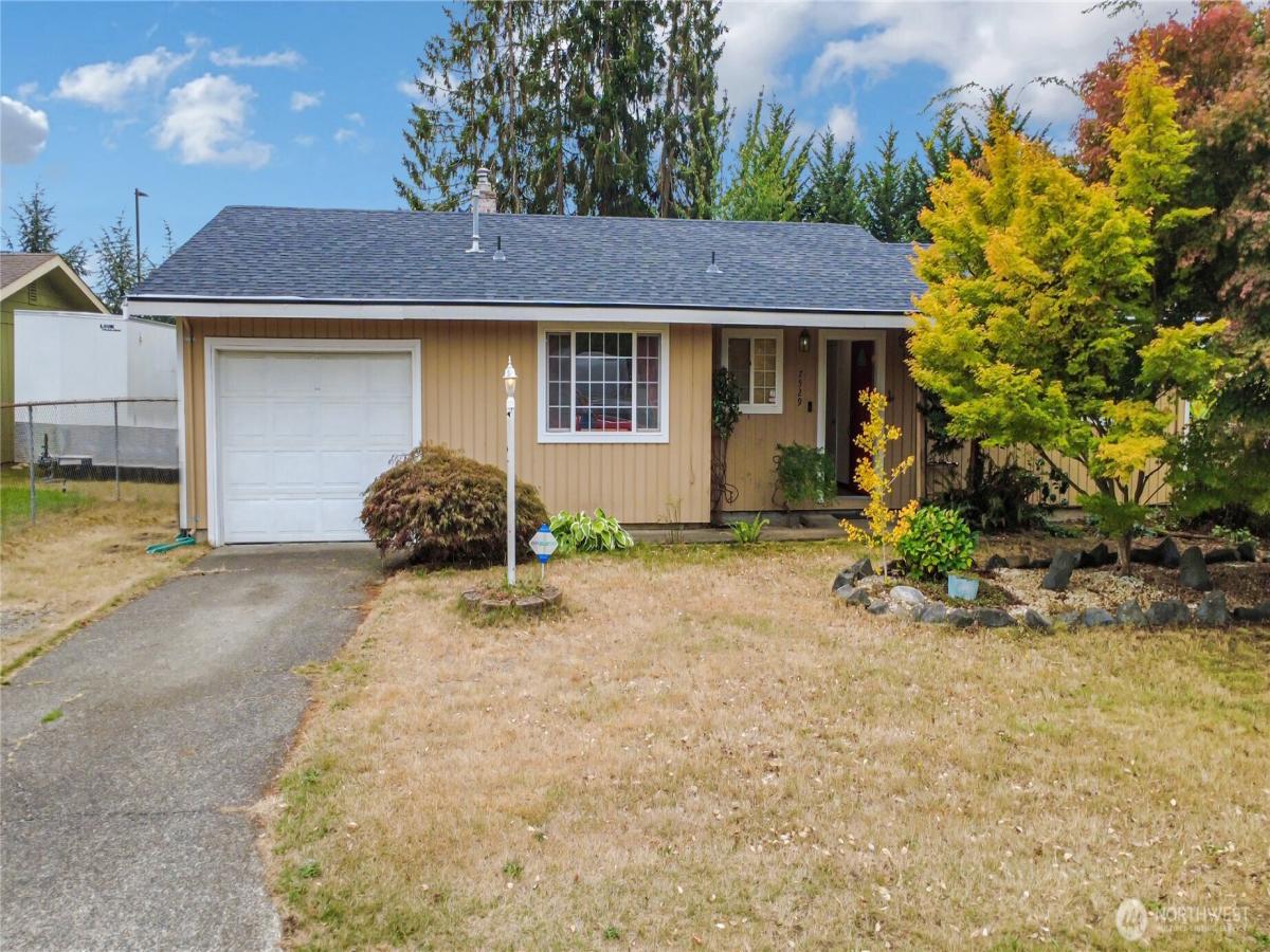 MLS #NWM2585925 image #0