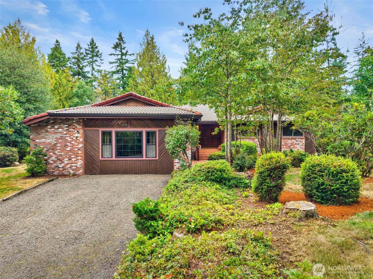 MLS #NWM2586038 image #0