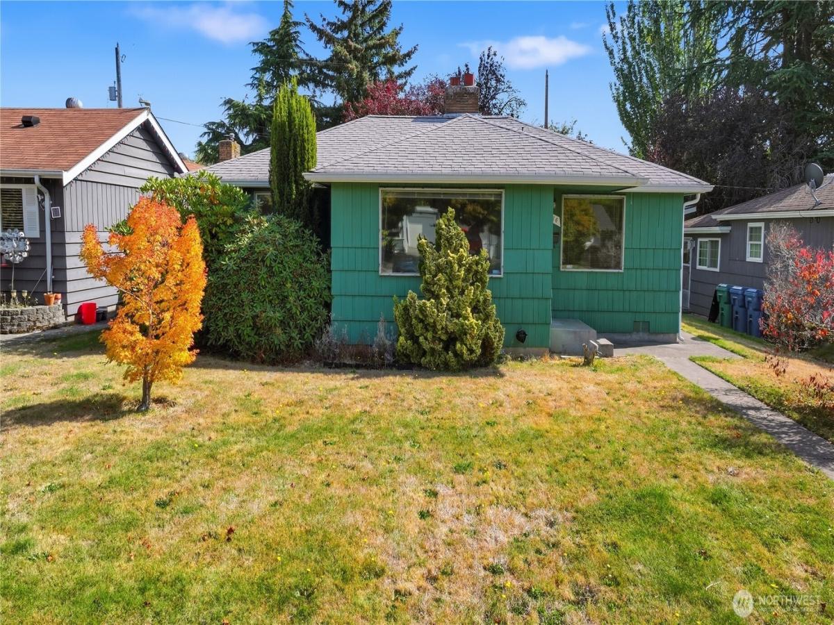 MLS #NWM2586233 image #0