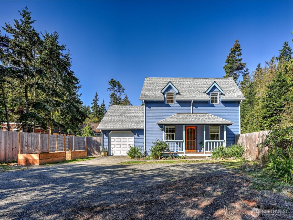 MLS #NWM2586295 image #0