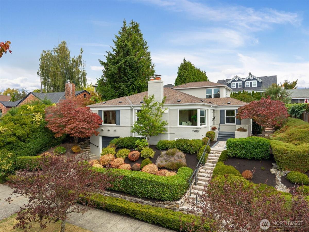 MLS #NWM2586395 image #0