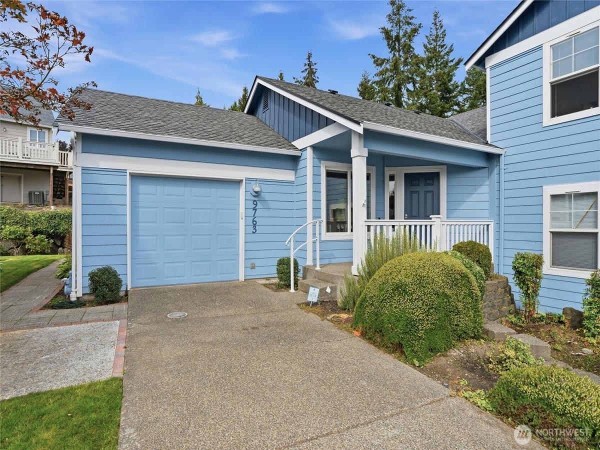 MLS #NWM2586600 image #0
