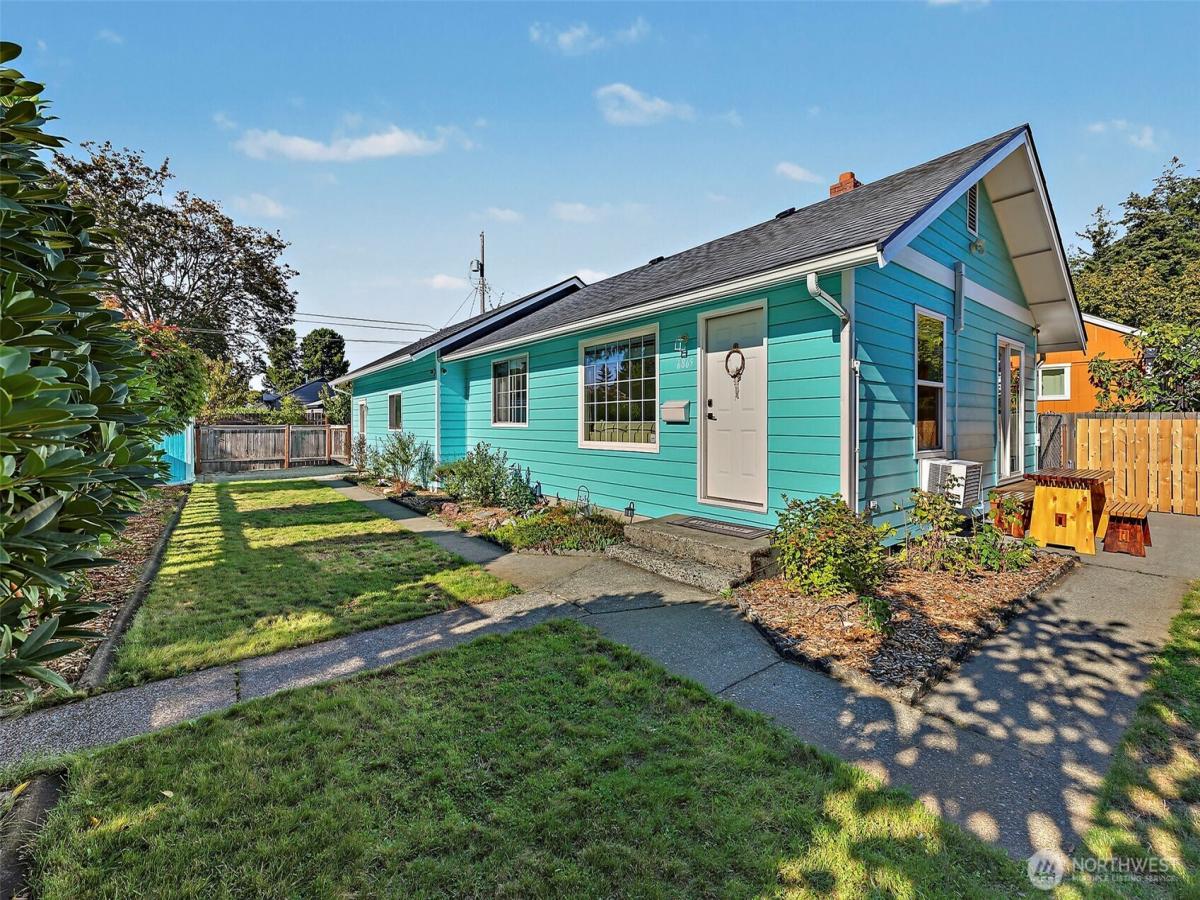 MLS #NWM2586654 image #0