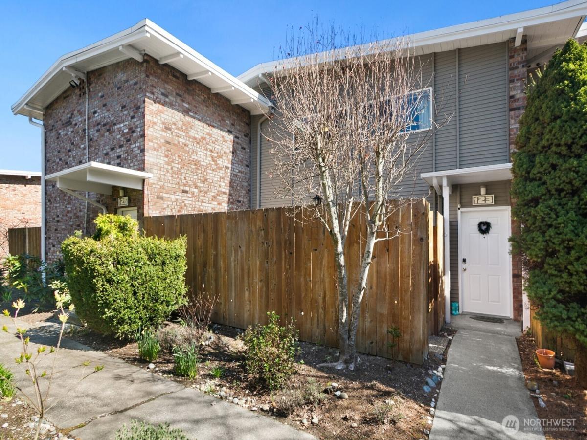 MLS #NWM2586863 image #0