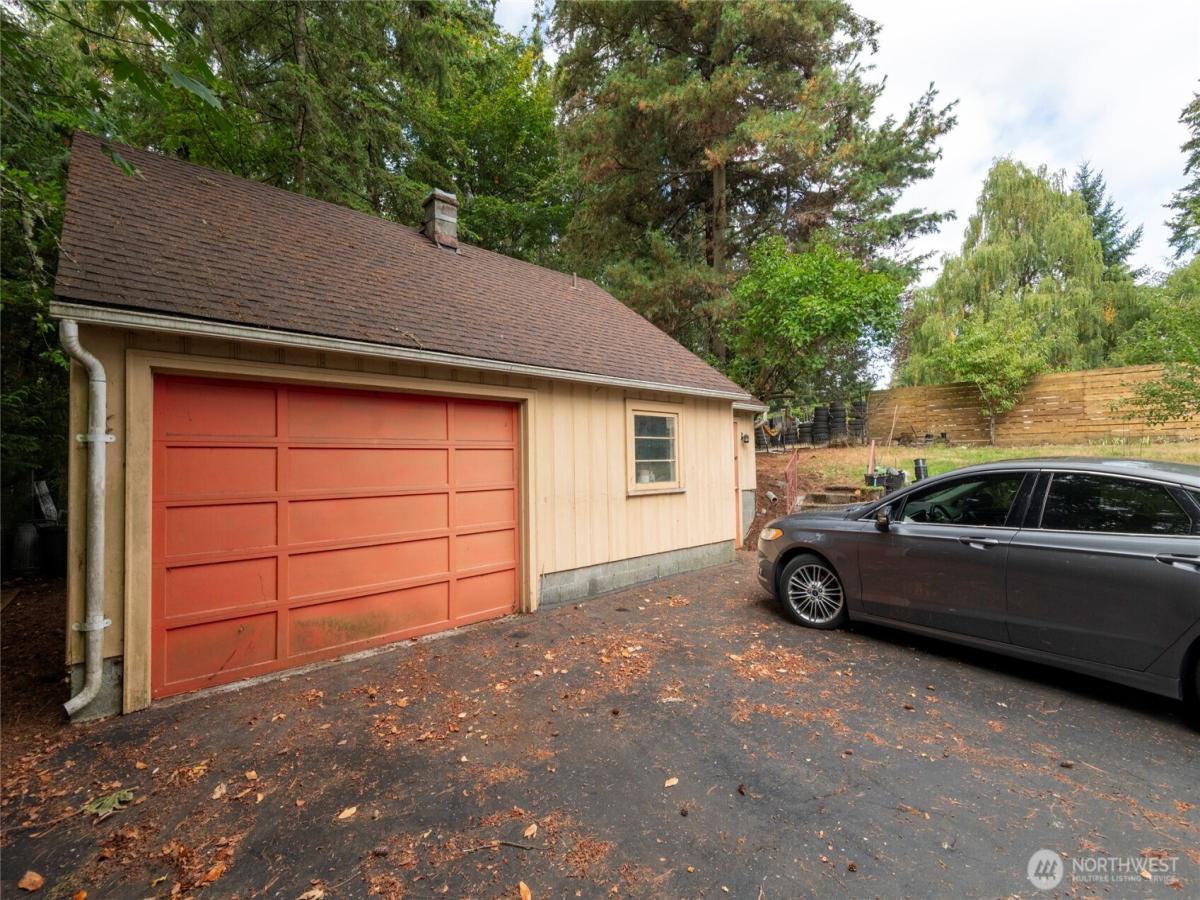 MLS #NWM2586948 image #0