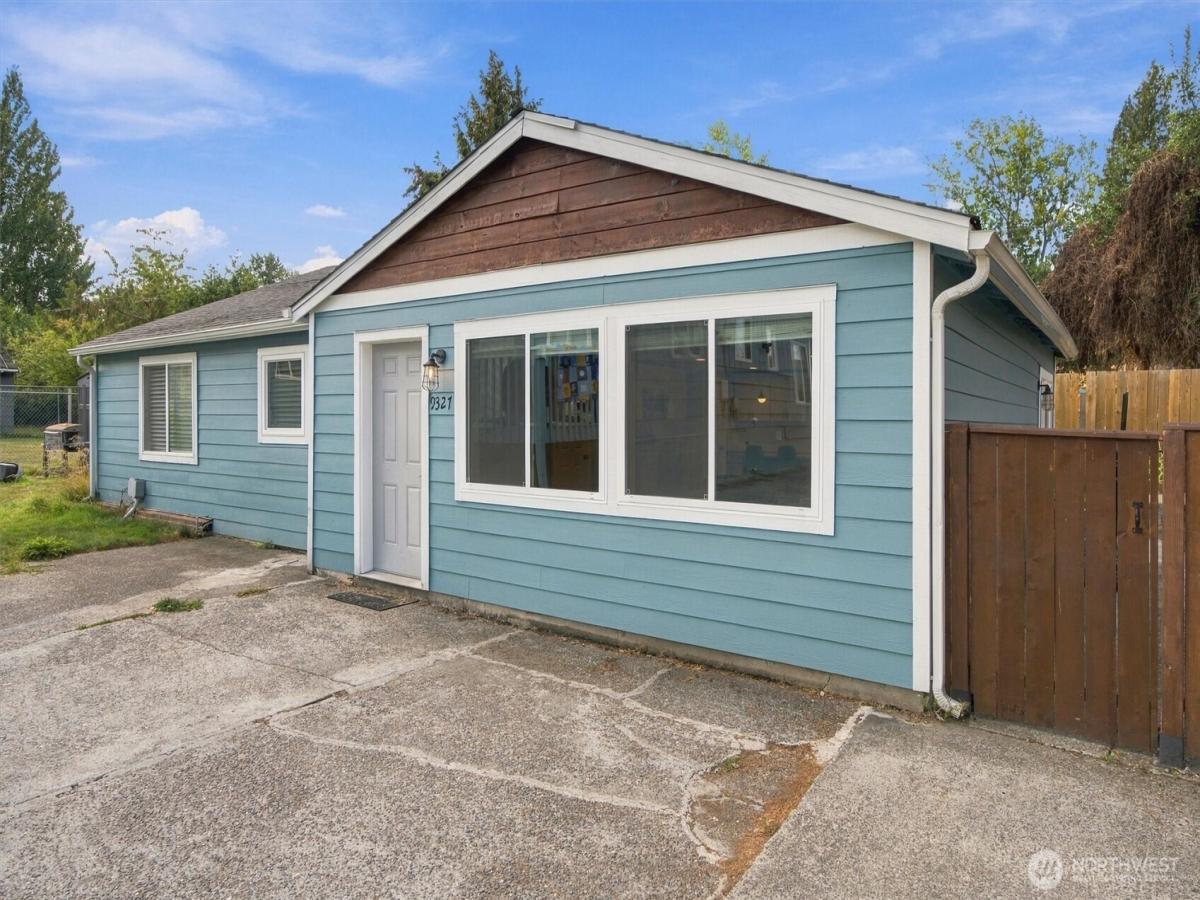 MLS #NWM2587490 image #0