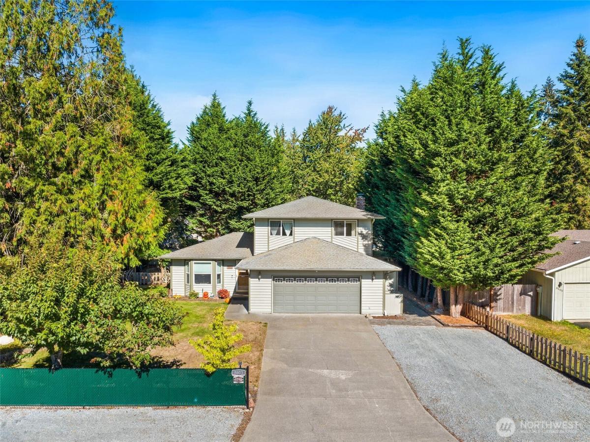 MLS #NWM2587614 image #0