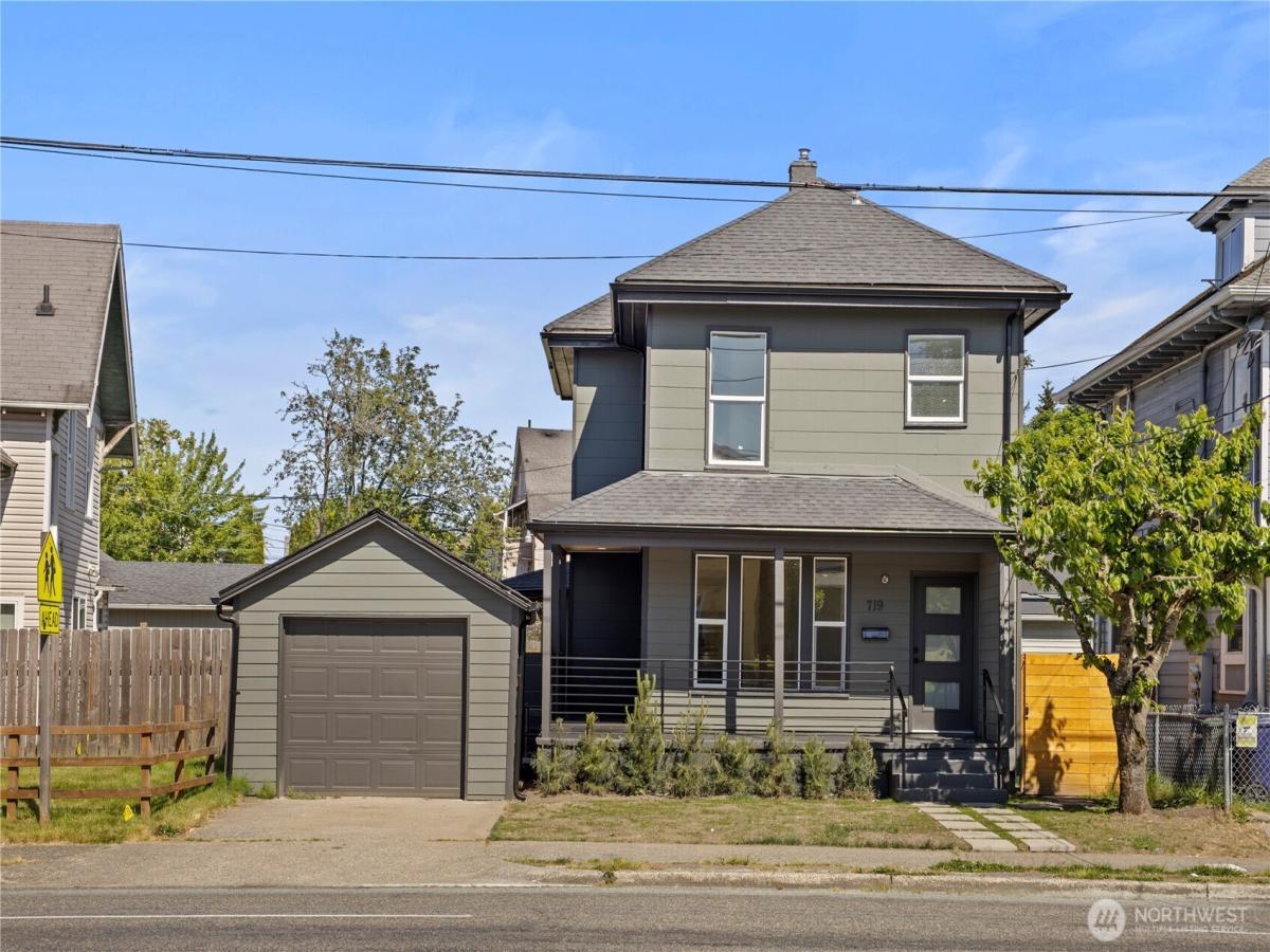 MLS #NWM2588293 image #0