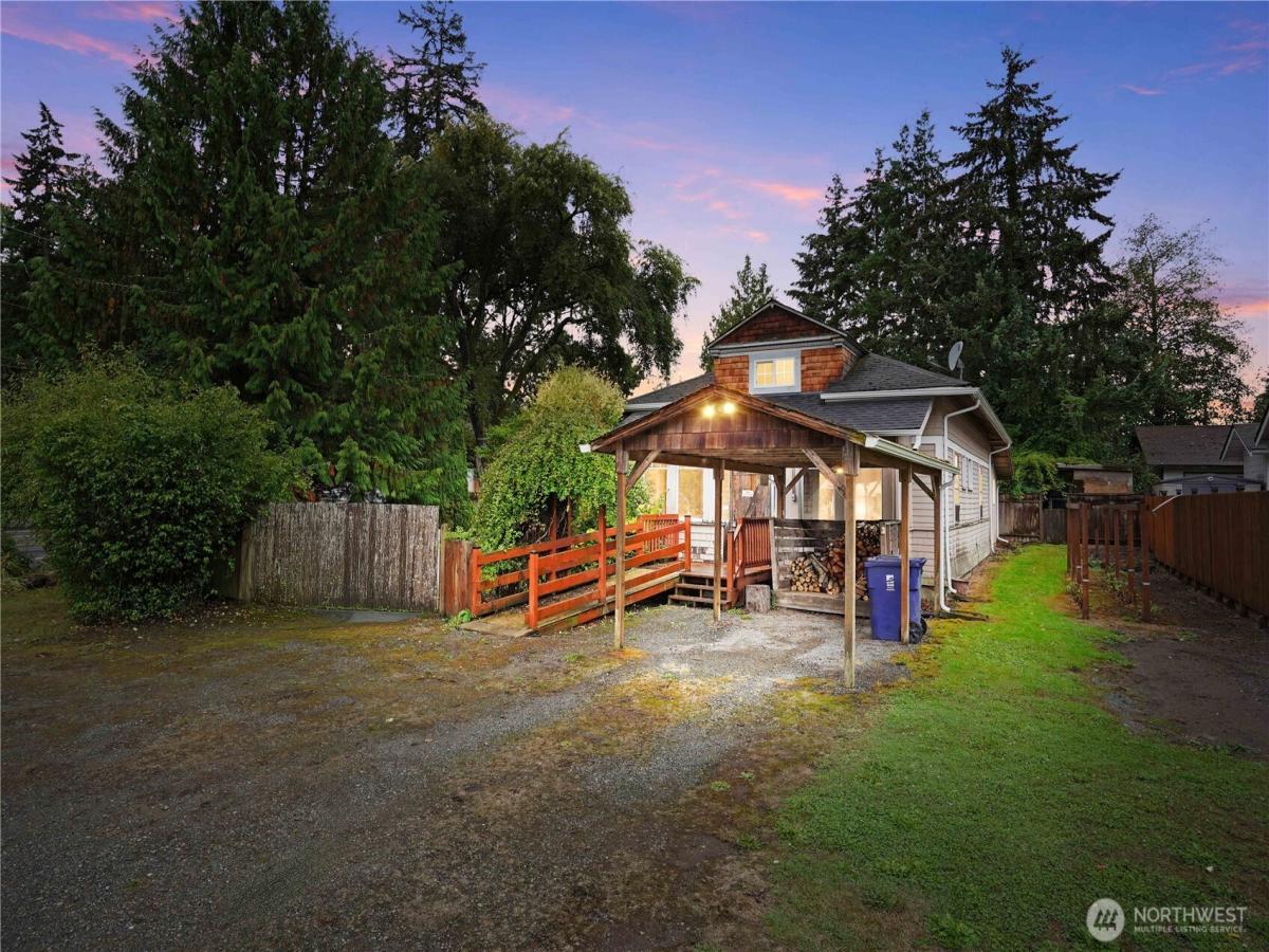 MLS #NWM2588519 image #0