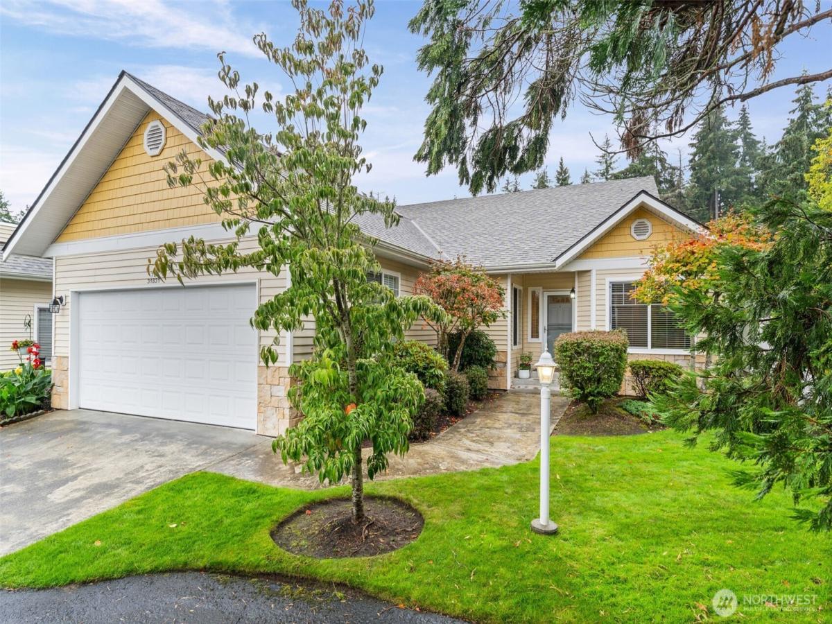 MLS #NWM2588591 image #0