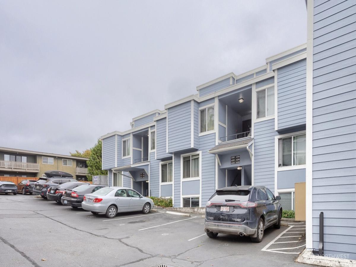 MLS #NWM2589421 image #0