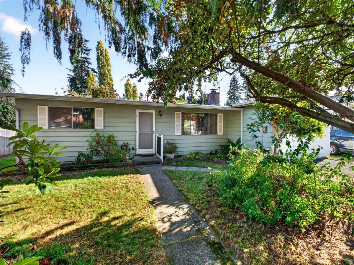 MLS #NWM2589649 image #0
