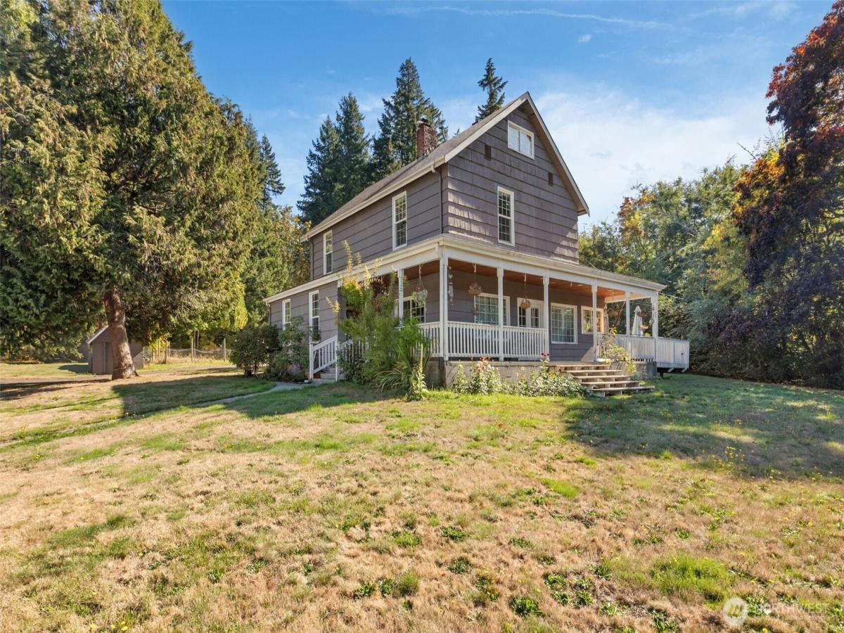MLS #NWM2589657 image #0