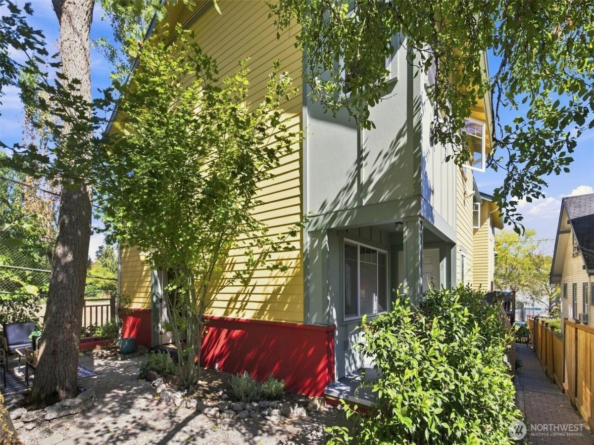 MLS #NWM2580259 image #0