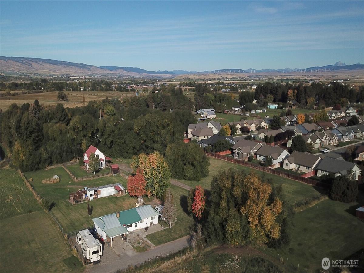 MLS #NWM2590024 image #0