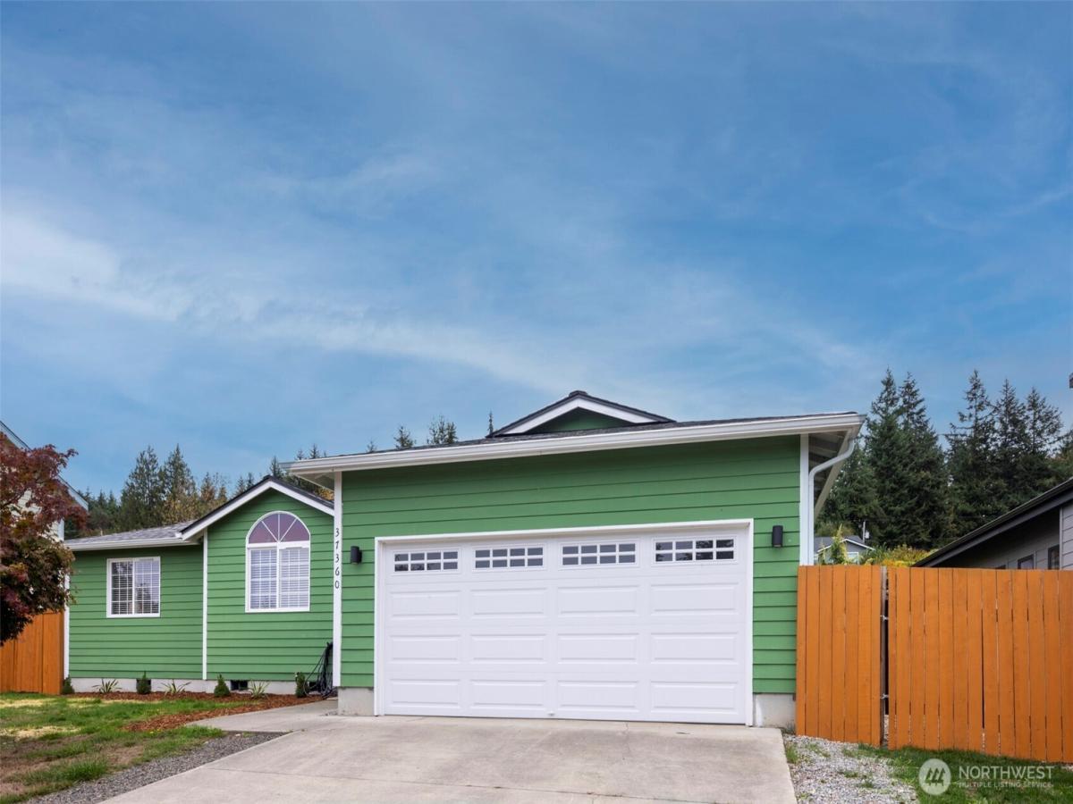MLS #NWM2590752 image #0