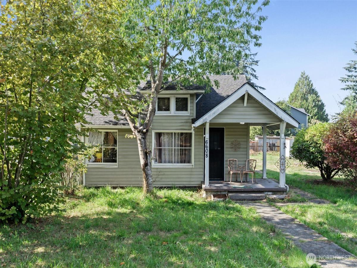 MLS #NWM2590982 image #0
