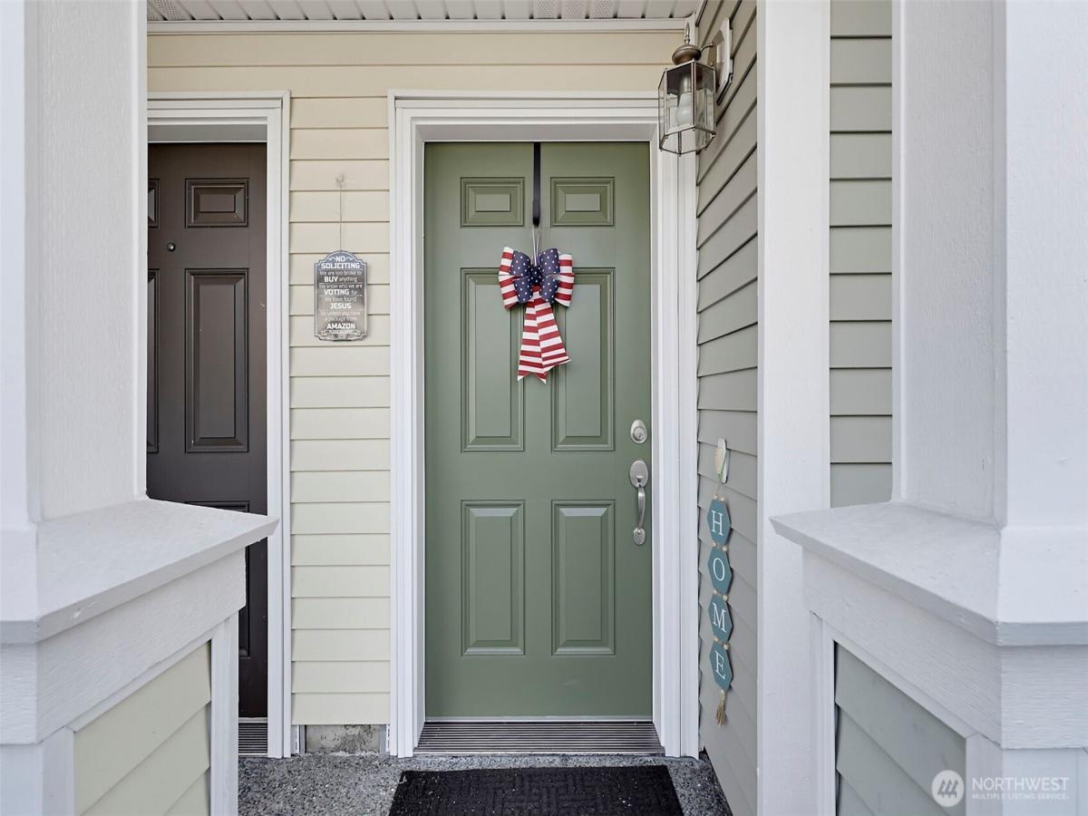 MLS #NWM2591337 image #0