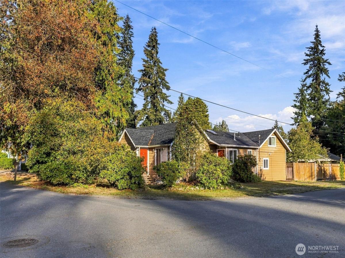 MLS #NWM2591455 image #0