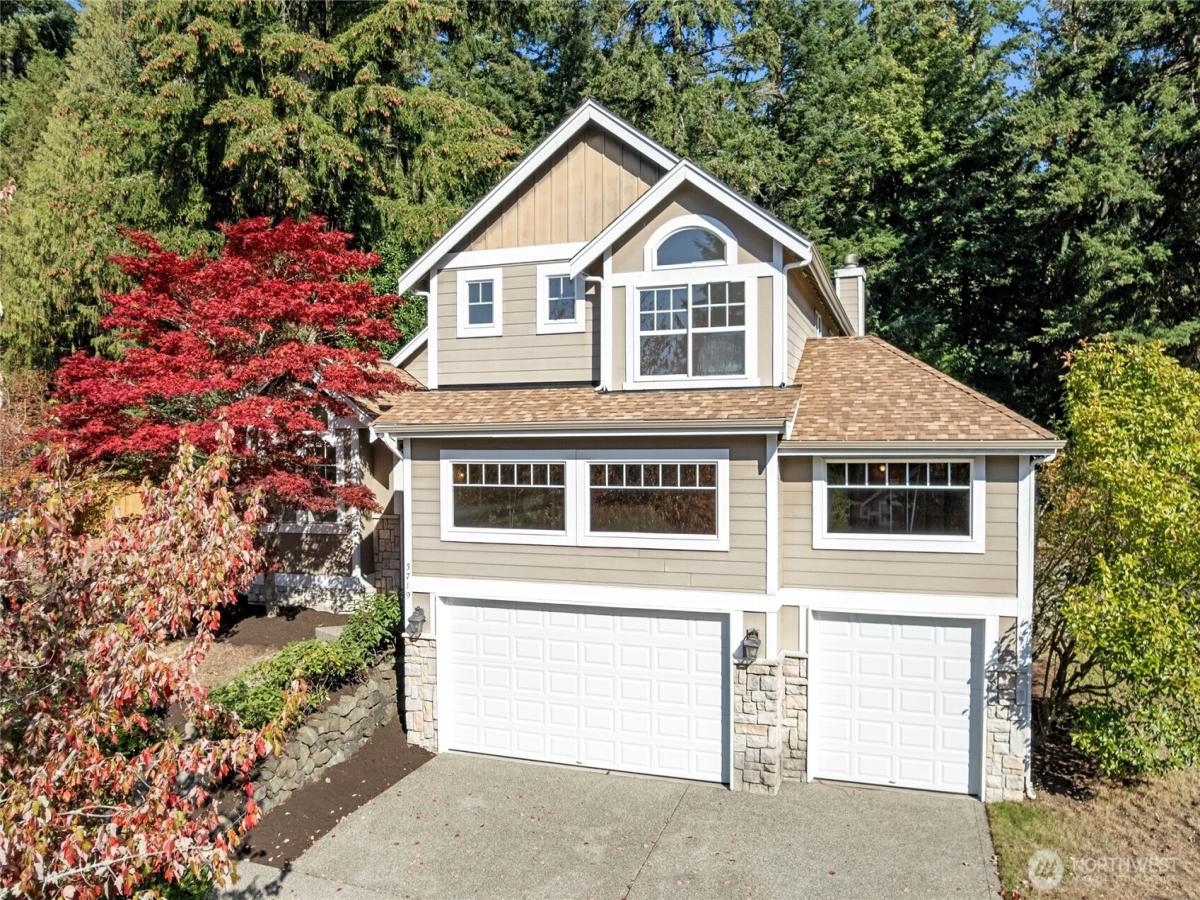 MLS #NWM2591635 image #0