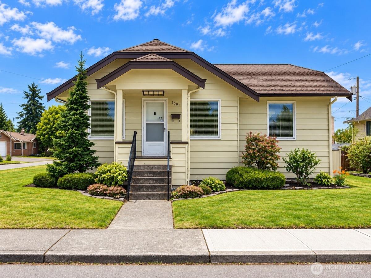 MLS #NWM2592767 image #0
