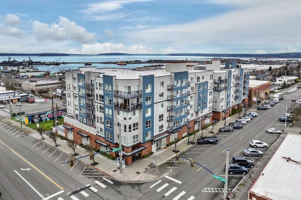 MLS #NWM2593302 image #0