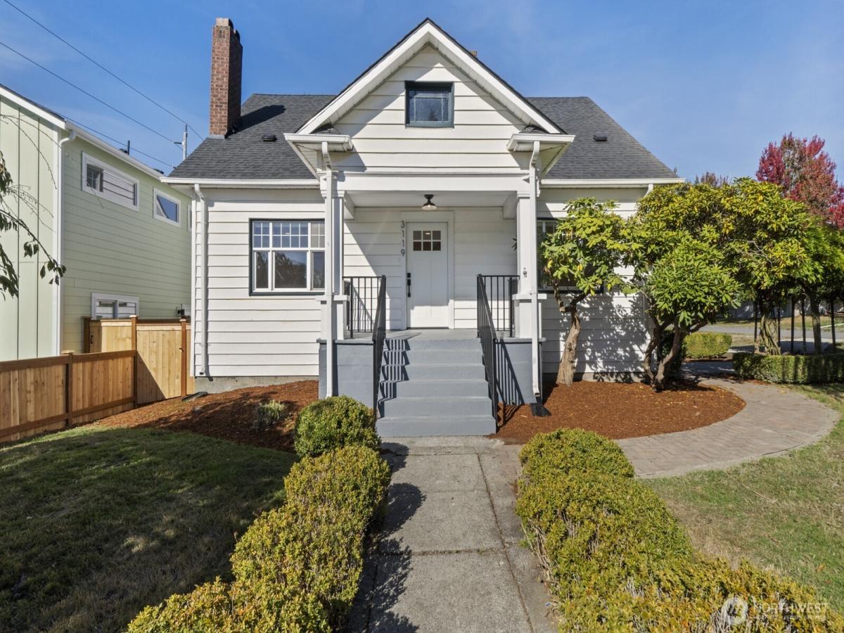 MLS #NWM2594265 image #0