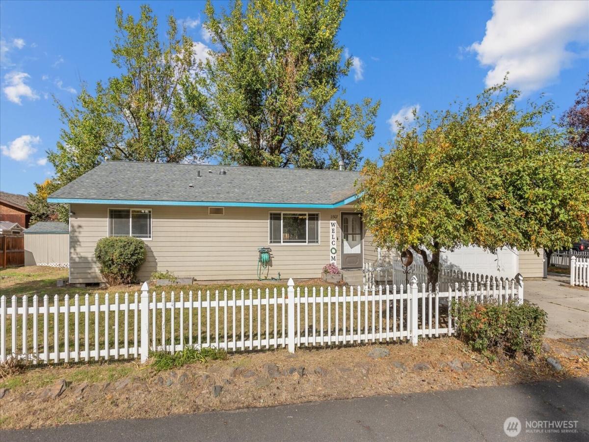 MLS #NWM2594496 image #0