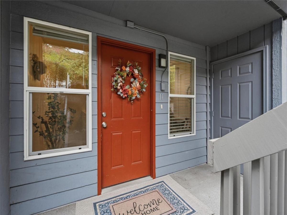 MLS #NWM2594746 image #0