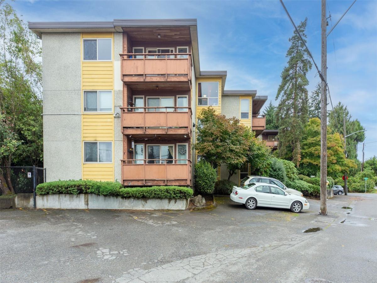 MLS #NWM2594856 image #0