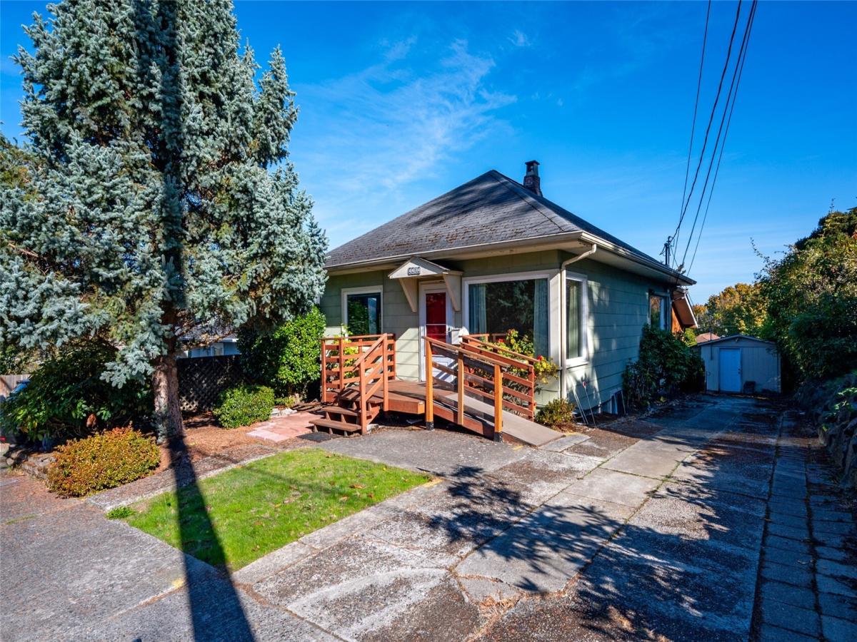 MLS #NWM2594863 image #0