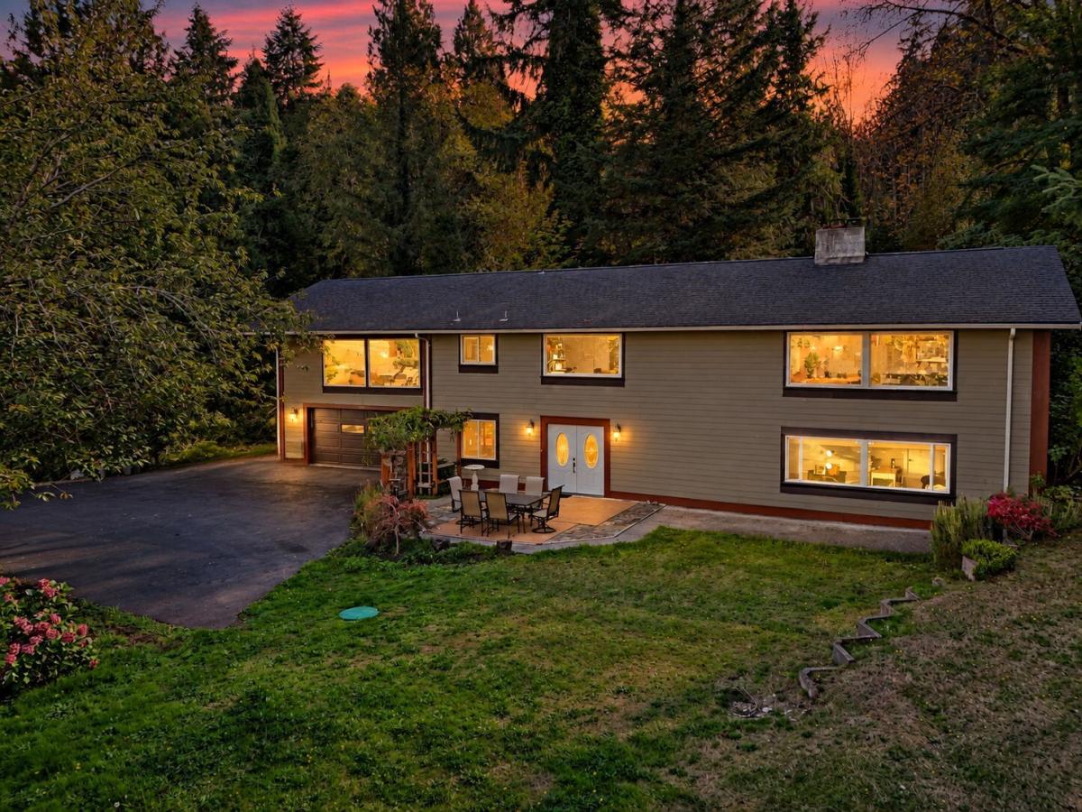 MLS #NWM2594886 image #0
