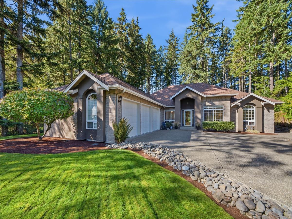 MLS #NWM2594936 image #0