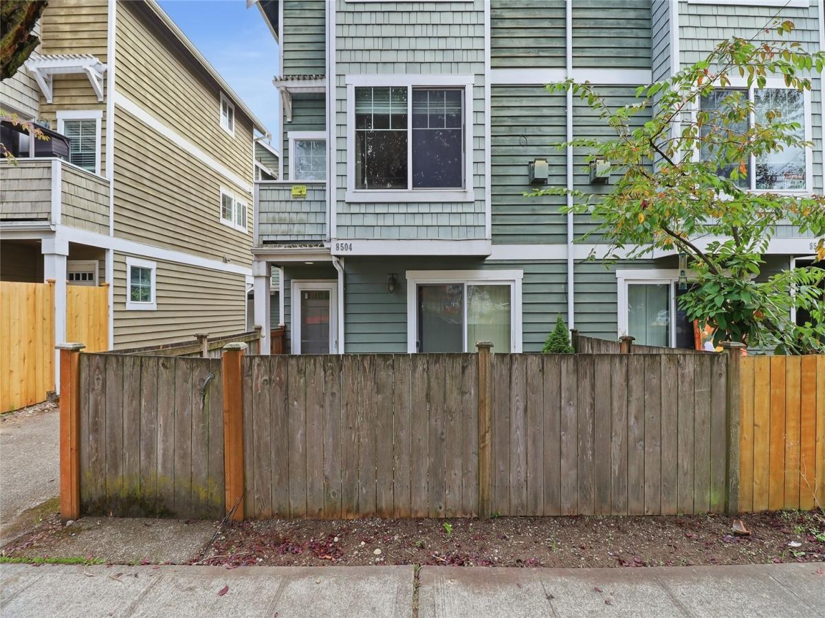 MLS #NWM2595755 image #0