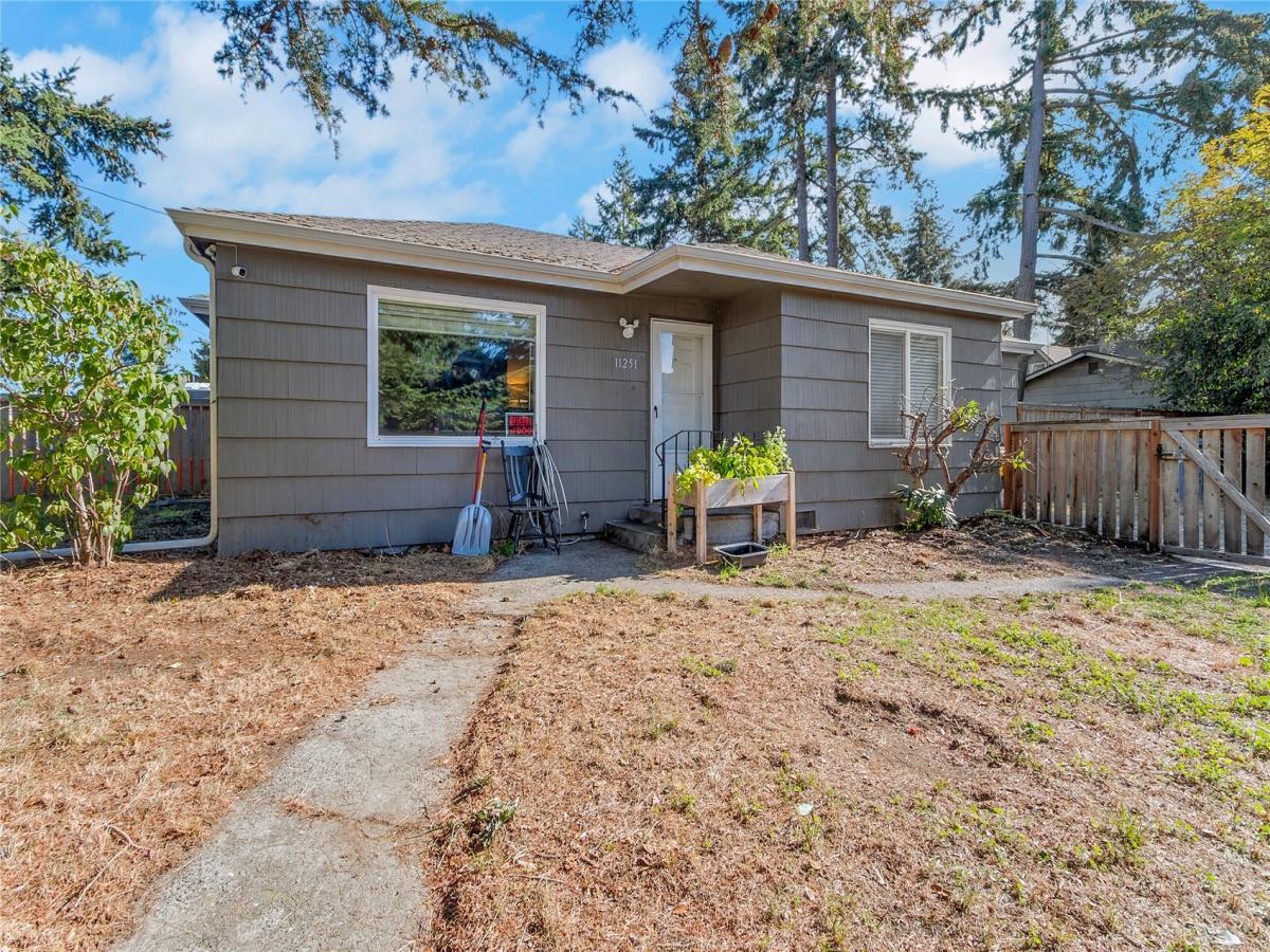 MLS #NWM2595858 image #0