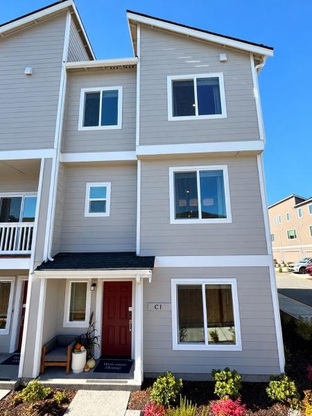 MLS #NWM2595899 image #0