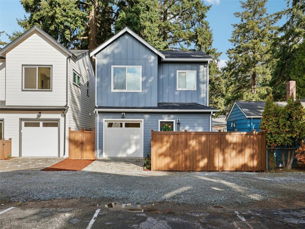 MLS #NWM2595974 image #0