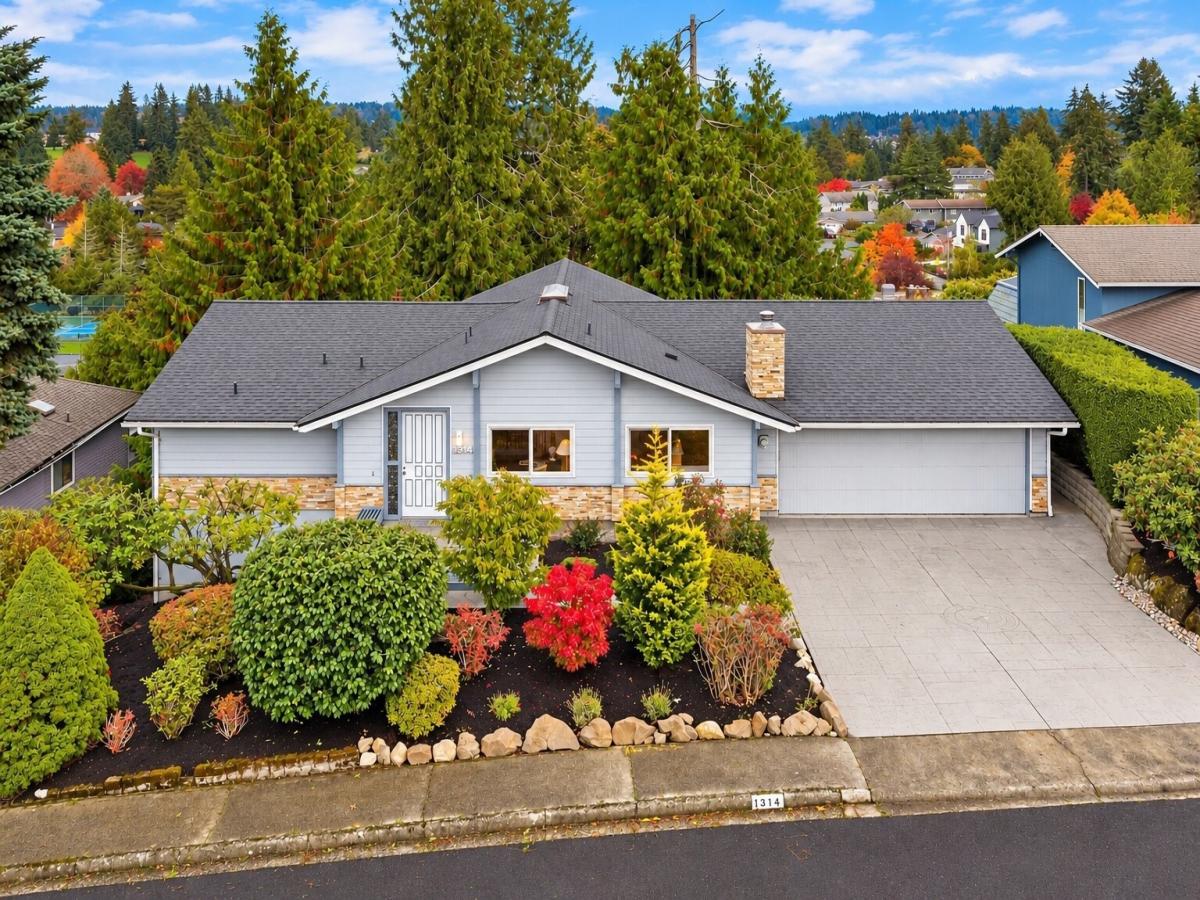 MLS #NWM2598855 image #0