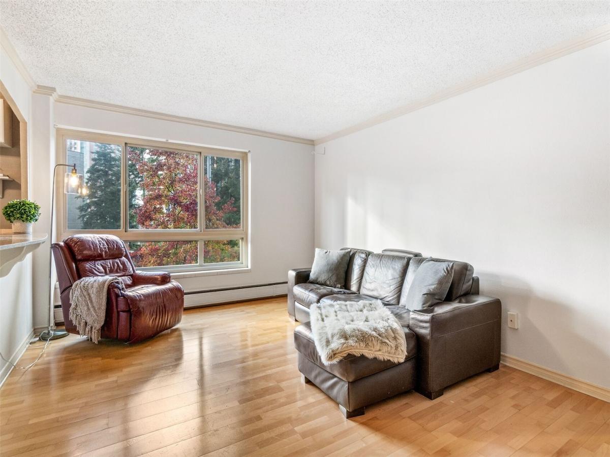 MLS #NWM2598962 image #0