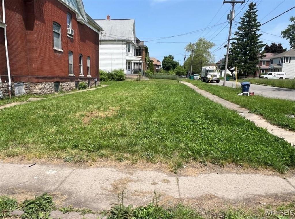 MLS #B1622413 image #0