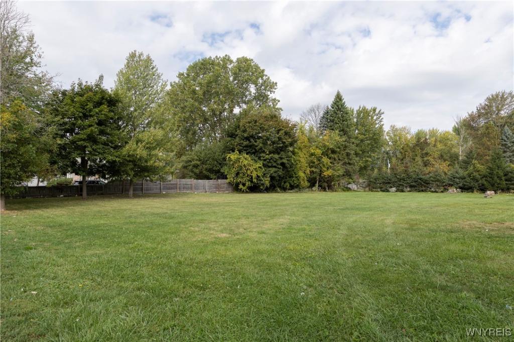 MLS #B1640853 image #0