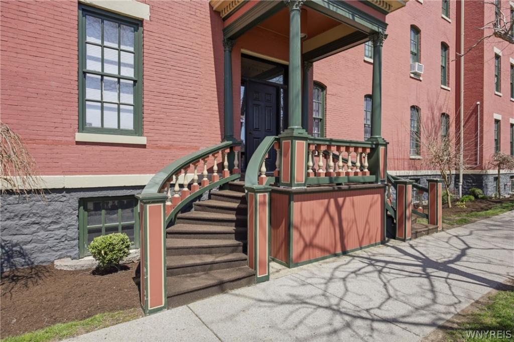 MLS #B1674564 image #0