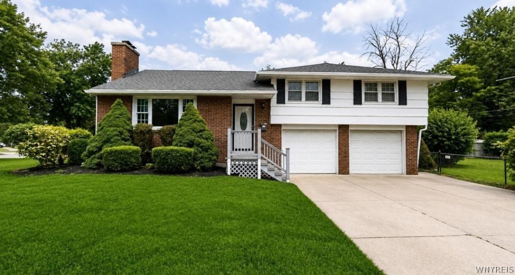 MLS #B1704658 image #0