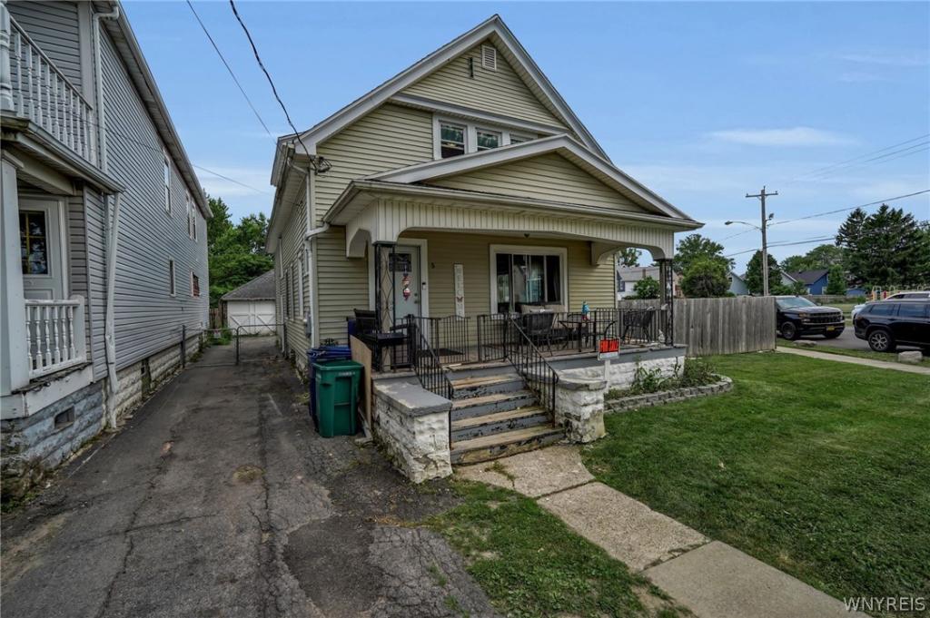 MLS #B1705849 image #0