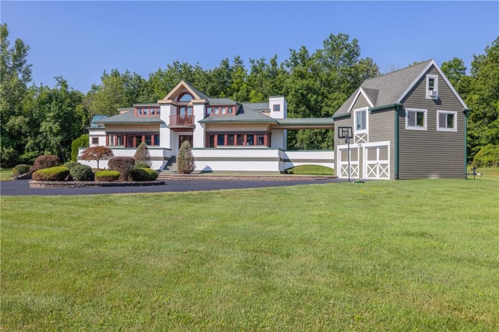 MLS #R1599570 image #0